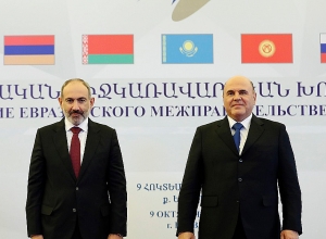 Никол Пашинян провел телефонный разговор с Михаилом Мишустиным