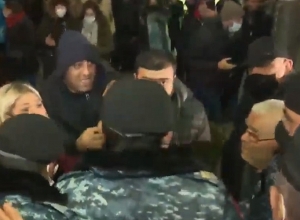 ՀՅԴ-ական երիտասարդների ակցիան՝ Մաշտոցի պողոտայում. ուղիղ