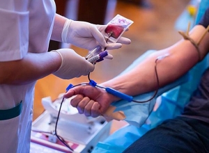 Citizens support to replenish blood supplies for many soldiers needed