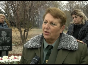 Բանակի շինարարության առաջին քարը դնողներից է եղել  Աստվածատուր Պետրոսյանը. Աիդա Սերոբյան