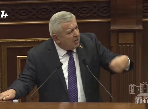 Равное премирование всех бьёт по основам государственности: Сергей Багратян