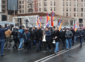 Երթ դեպի Ազգային ժողով Նիկոլ Փաշինյանի հրաժարականի պահանջով. ՈՒՂԻՂ