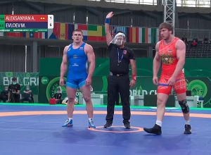 Արթուր Ալեքսանյանը պարտվեց, Կարապետ Չալյանը՝ հաղթեց. Աշխարհի գավաթ