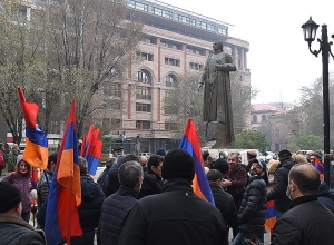 «Ալիևը երկու օր առաջ բացահայտ ասաց՝ առանց Պուտինի և Ռուսաստանի՝ Ադրբեջանը ոչ մի հաղթանակ չէր տանի»․ երթ դեպի ԱԳՆ