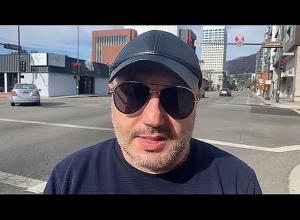 Акция протеста в Глендейле перед Консульством РА