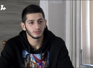 Մեր ջոկատից բոլորը վիրավորվեցին, մնացել էի ես, ես էլ երկու օր հետո վիրավորվեցի