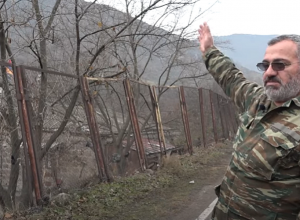 Սահմանը Որոտան բնակավայրից մեկ մետրի վրա է