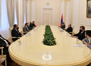 Армен Саркисян продолжает консультации с политическими силами