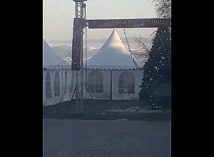 По требованию арцахцев демонтируется установленная в Степанакерте ёлка