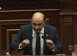 Вы не можете помешать мне ездить в Сюник: перепалка между Марукяном и Хачатряном