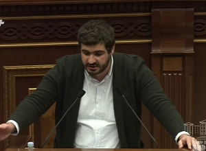 Кто должен совершить это кровопролитье? Сказанное Вазгеном Манукяном - явная провокация: Арман Егоян