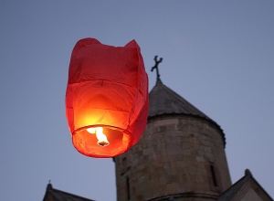 «Հույս ու լույս դեպի երկինք»  անմահ հերոսների հիշատակի արարողություն Նոր Վարագավանքում