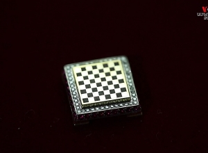 Ара Казарян во второй раз установил рекорд Гиннеса, создав самые маленькие шахматы в мире