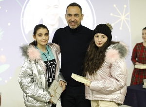 Յուրի Ջորկաեֆը հյուրընկալել է մի խումբ արցախցի երեխաների