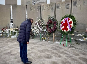 Էդմոն Մարուքյանն այցելել է Եռաբլուր