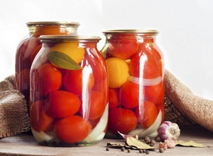 Բոտուլիզմի դեպք Արմավիրում. պատճառը պահածոյացված լոլիկի մարինադն է