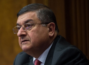 Գագիկ Ջհանգիրյանն ԱԺ-ում է. հանդիպում է «Լուսավոր Հայաստան» խմբակցության անդամների հետ