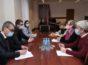 Նախարար Մեսրոպ Առաքելյանն այսօր հանդիպել է Եվրամիության դեսպան Անդրեա Վիկտորինի հետ