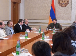 Արայիկ Հարությունյանն ընդունել է Արցախի պետական համալսարանի գիտական խորհրդի անդամներին