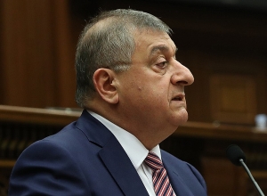 Գագիկ Ջհանգիրյանը հանդիպել է Ռուստամ Բադասյանի հետ