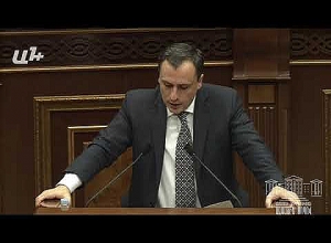 Давид Хачатурян принёс присягу