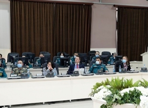 Глава МЧС провел телефонный разговор с российским коллегой