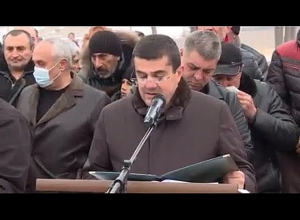 Գլուխ եմ խոնարհում հանուն հայրենիքի պաշտպանության իրենց կյանքը զոհաբերած մեր հերոս նահատակների սուրբ հիշատակի առջև. Արցախի նախագահ