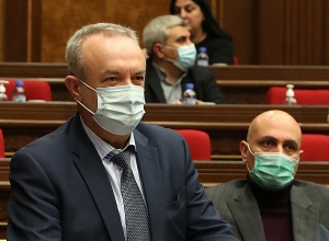 Երիտասարդները գնում արտասահման, բարձր աշխատավարձով աշխատում են․ ճի՛շտ են անում․ ԿԳՄՍ նախարար