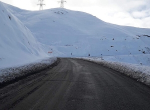 Սիսիան-Գորիս, Գորիս-Շուռնուխ ավտոճանապարհներին տեղ-տեղ մերկասառույց է