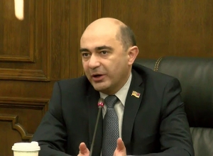 Я конкретно сказал: если Азербайджан не возвращает военнопленных, значит он является террористической страной: Марукян