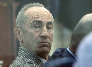 Судебное заседание по делу Роберта Кочаряна и других было прервано