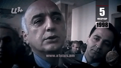 Календарь. 5 февраля: Вазген Саркисян и Вано Сирадегян об отставке Левона Тер-Петросяна