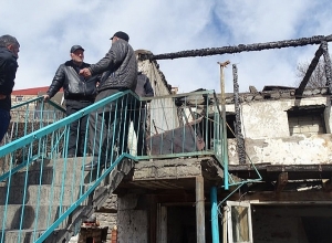 Սյունիքի մարզպետը այցելել է Տեղ համայնքի Խոզնավար գյուղ՝ բնակիչների հետ հանդիպելու