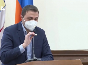 Պարոն Մարության, ինձ էլ է, չէ՞ վերաբերում 5 րոպե խոսել՝ ինչից ուզում ենք․ հիշե՛ք․ Թեհմինա Վարդանյան