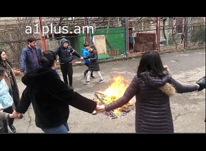 Երկրաշարժից րոպեներ անց երևանյան բակերից մեկում նշվեց Տրնդեզը