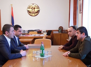 Араик Арутюнян принял председателя Комитета кадастра РА Сурена Товмасяна