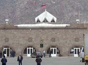 ՊԵԿ ը հայտնաբերել է մաքսային հսկողությունից թաքցված 2030 ադամանդե քար