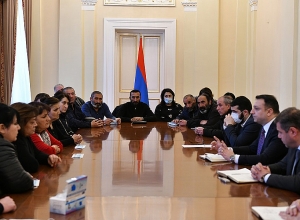 В аппарате президента состоялась встреча с членами семей пропавших без вести