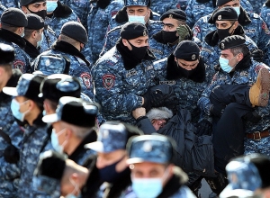 Իշխան Սաղաթելյանը  ոստիկանության գործողությունների հետևանքով մարմնական վնասվածքներ ստացավ․ «Հայրենիքի փրկության շարժում»