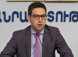 Ռուստամ Բադասյանը մասնակցում է ԱԺ պետական-իրավական հարցերի մշտական հանձնաժողովի նիստին․ ՈՒՂԻՂ