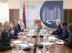 ՀՀ էկոնոմիկայի նախարարն ընդունել է Շրի Լանկայի նորանշանակ դեսպան Միգահալանդ Դուրաջ Լամավանսային  