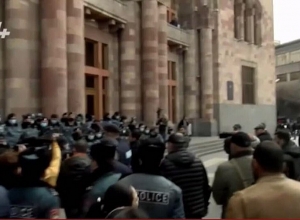 Ինչ իրավիճակ է Կառավարության դիմաց Փաշինյանի ուղերձից հետո․ ՈՒՂԻՂ