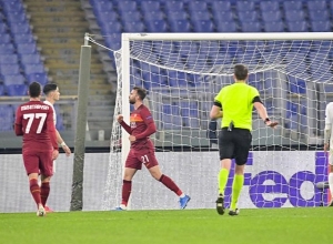 Հենրիխ Մխիթարյանի թիմը հաղթահարեց եվրոպական արգելքը, Սարգիս Ադամյանինը՝ ոչ