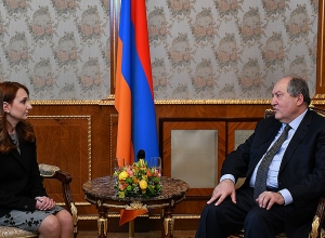 Армен Саркисян встретился с Лилит Макунц, Эдмоном Марукяном, Арманом Абовяном