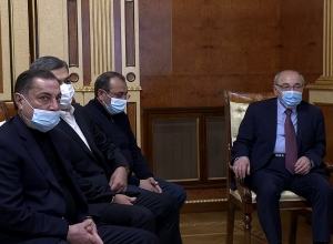 Армен Саркисян встретился с Вазгеном Манукяном, Ванецяном, Ваграмом Багдасаряном и Арцвиком Минасяном