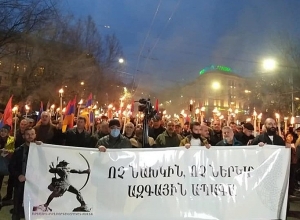 Ոչ նախկին, Ոչ ներկա․ ջահերով երթ