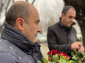 ԼՀԿ անդամները հարգանքի տուրք են մատուցել Մարտի 1-ի 10 անմեղ զոհերի հիշատակին