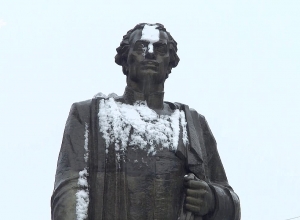 Գարնան առաջին օրը Երեւանում ձյուն էր տեղում