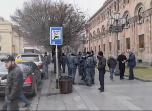 Ինչ իրավիճակ է Հանրապետության հրապարակում, նախքան Փաշինյանի հանրահավաքը․ ՈՒՂԻՂ