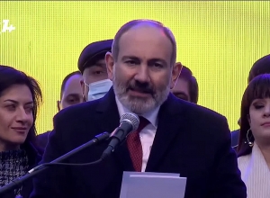 Прошу прощения за все ошибки всех властей третьей республики: Пашинян